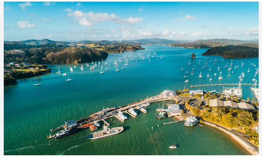 Northlands Bay of Islands is a boating paradise.